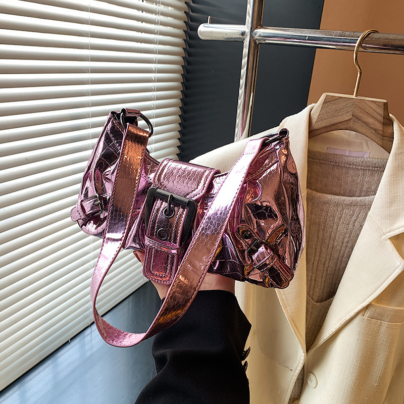 A versatile, simple and trendy single-shoulder underarm bag for women, a new 2024 autumn high-end, casual underarm bag full figure