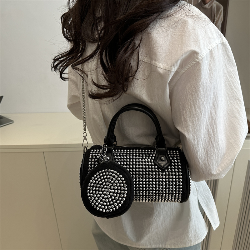 Trendy Women's 2025 Korean version new casual single-shoulder bag, fashionable hand-held pillow bag, niche fashion crossbody bag Specification drawing