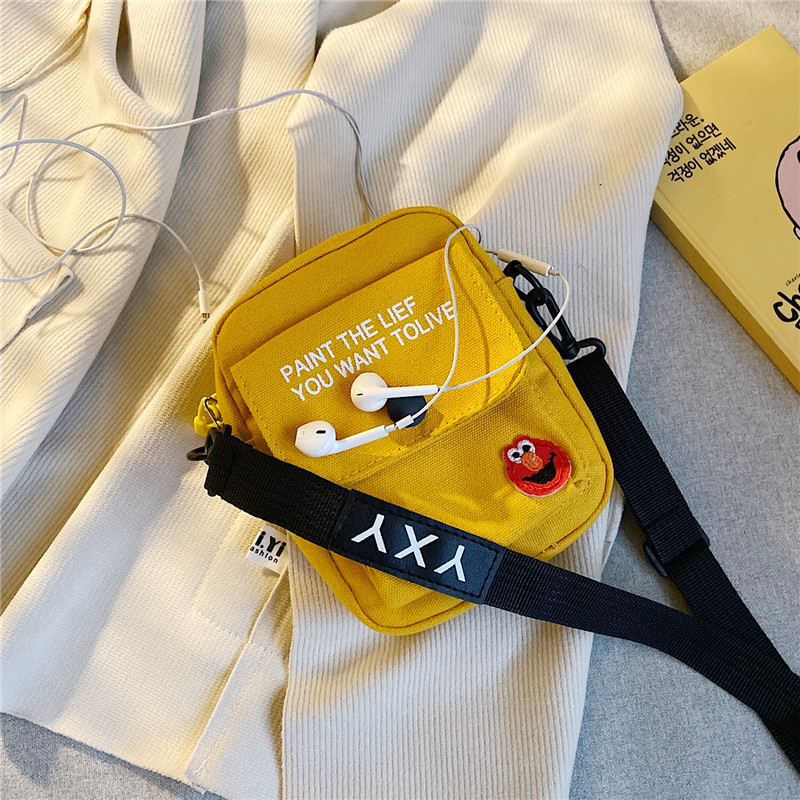 Fashion 2020 Summer New Fashion crossbody bag, trendy small bag, trendy single-shoulder bag, Korean personality and cool canvas bag details Picture