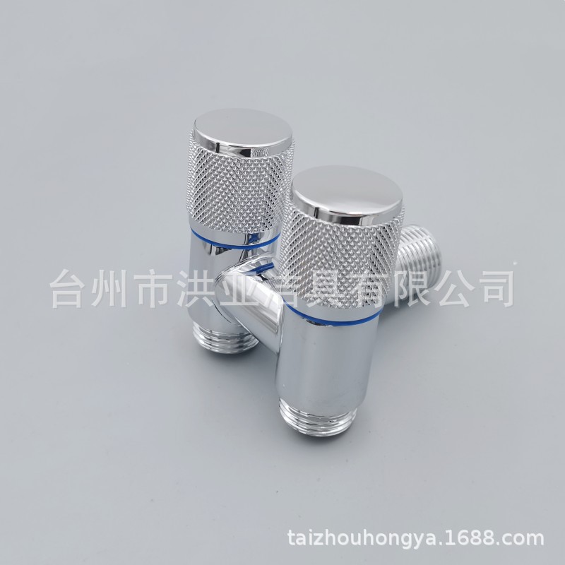 Stainless steel toilet companion bathroom one-in two-out quick-opening triangular valve 4-minute dual-function high-flow water distributor Application Scenario