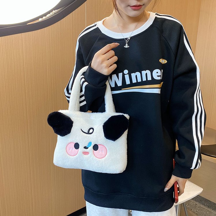 New plush bag, cute cartoon handbag for girls, student shoulder bag, bucket bag, Japanese-style girl's bento bag Application Scenario