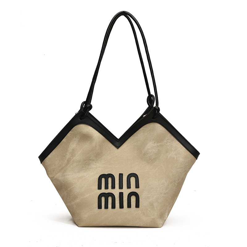 Large-capacity bag for women's winter casual 2024 new niche design single-shoulder shopping bag for work and commuting tote bag Item Picture