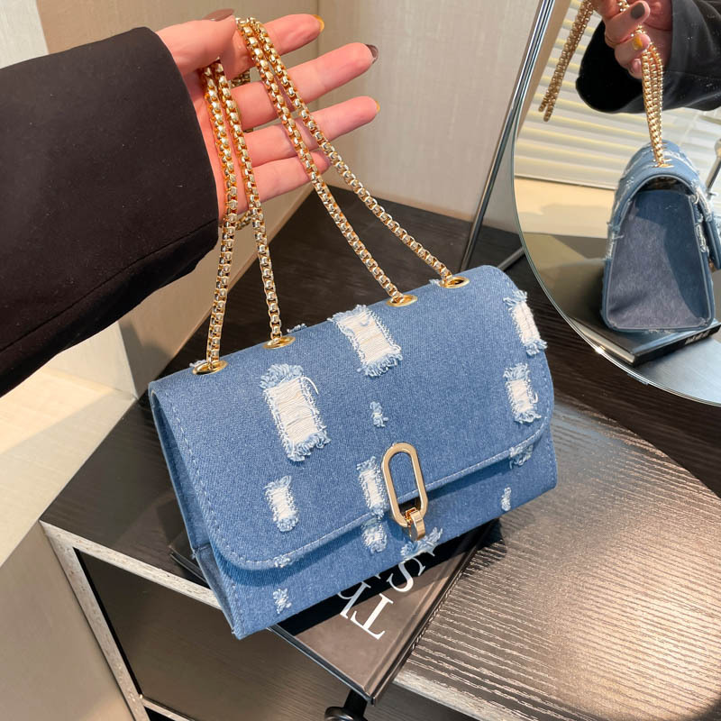 Trendy, fashionable, versatile and high-quality single-shoulder crossbody women's bag, cross-border spring new chain small square bag full figure