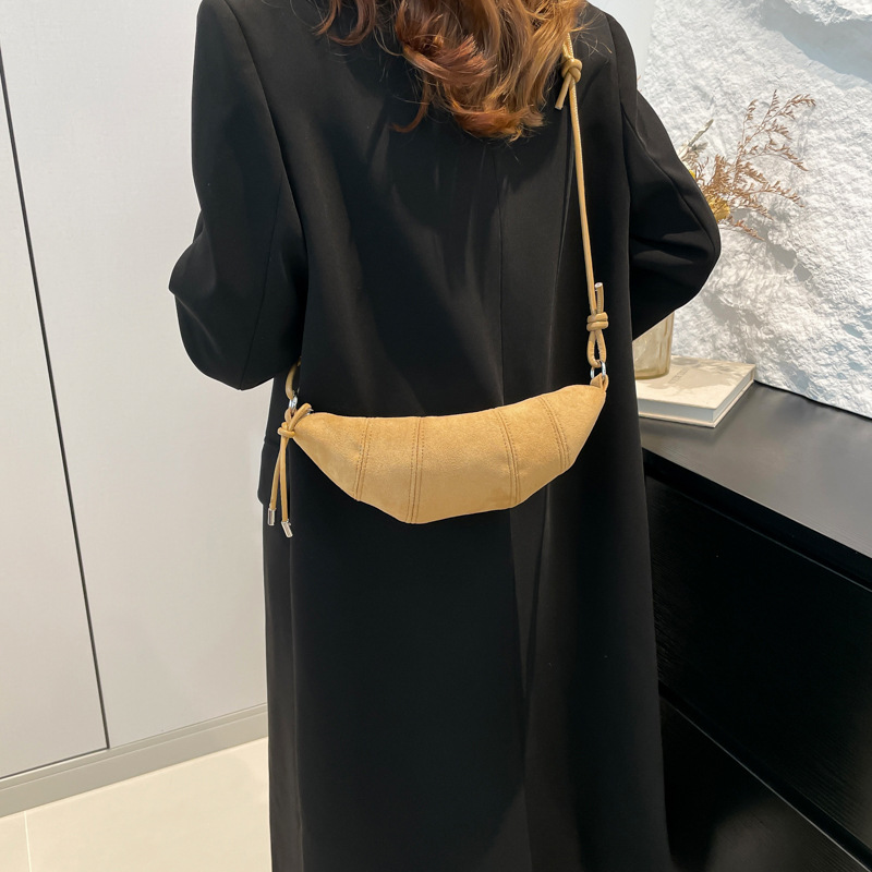 Niche design bag for women, versatile and fashionable dumpling bag, high-end and stylish, single-shoulder crossbody, underarm zongzi bag Specification drawing
