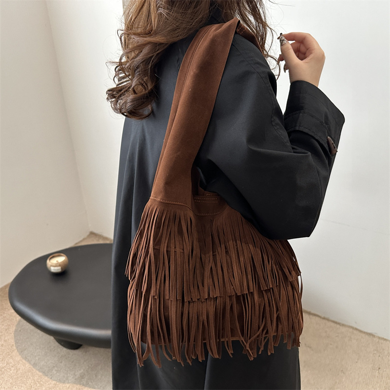Maillard Spring Fringed Bag for Women, 2025 New vintage deerskin velvet tote bag, large capacity underarm bag details Picture