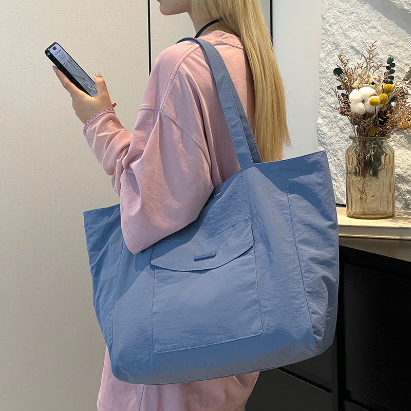 Colorful Fox Korean style simple solid color large-capacity commuter laid-back tote bag Student casual single-shoulder bag full figure