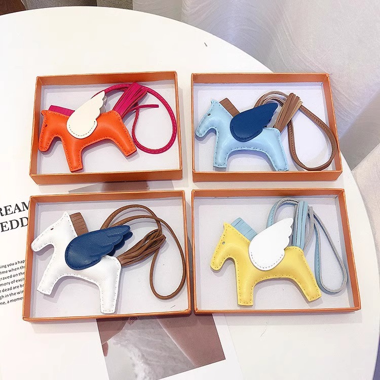 H family hand-sews high-end genuine leather angel Pegasus bag pendants, cute women's handbag pendants, car keychains details Picture