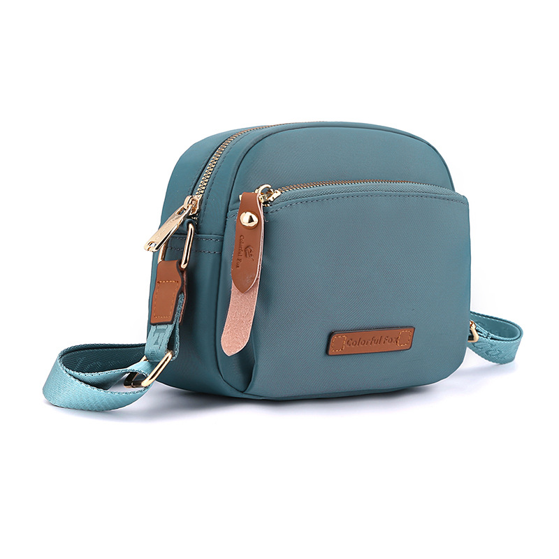 Colorful Fox's new shoulder bag, a trendy Japanese crossbody bag for women, and a water-resistant nylon key coin purse Item Picture