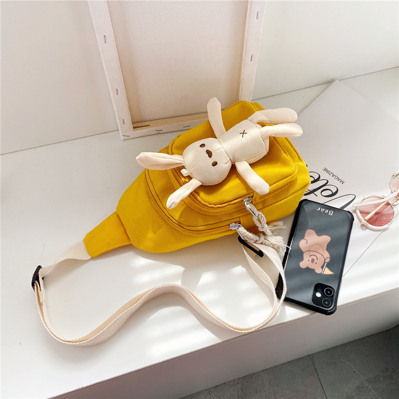 Fashionable Korean-style ins children's crossbody bag, canvas small bag, new baby single-shoulder bag, little rabbit chest bag, single-shoulder bag Application Scenario