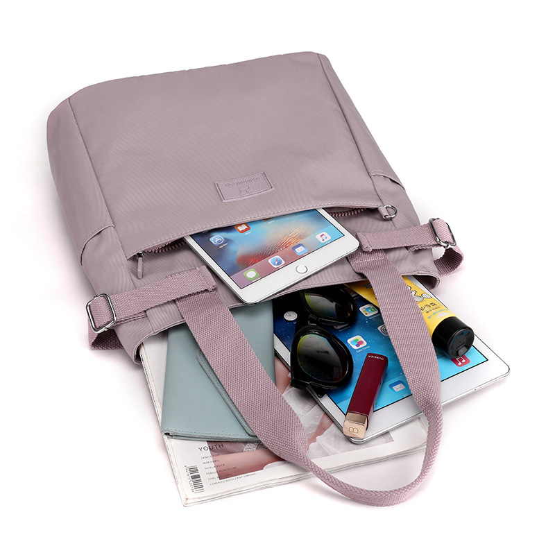 Customized nylon fabric bags, water-resistant women's bags, fashionable and casual student crossbody single-shoulder bags, custom-made LOGO single-shoulder bags Application Scenario