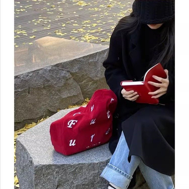 How have you been? New red corduroy retro single-shoulder bag for women, versatile, large-capacity embroidered simple tote bag for women Specification drawing