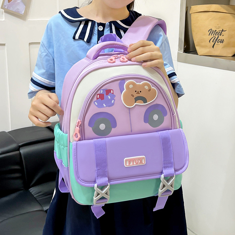 Kindergarten schoolbags, cartoon cars, children's backpacks, small backpacks for senior class babies, and schoolbags for boys and girls in preschool classes Specification drawing