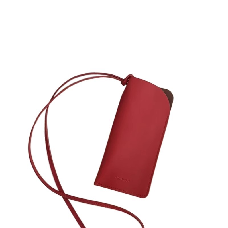 The new leather mini glasses bag for women in 2025, made of top-grain cowhide, is popular this year. It's a mini bag for women to carry diagonally on one shoulder Item Picture