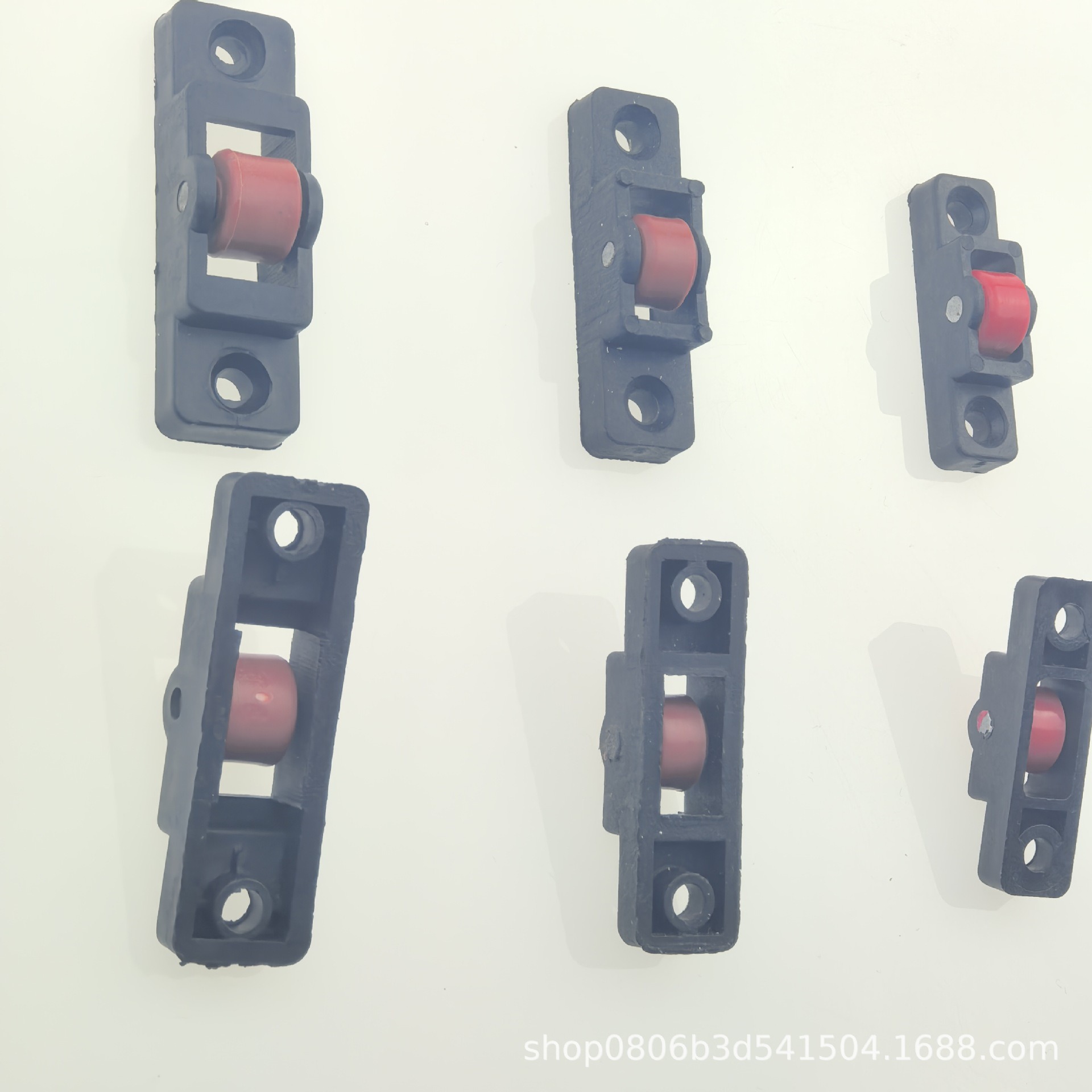 Window and door accessories, diamond mesh screen window pulley, 55-77-886 type groove wheel roller needle roller bearing, plastic steel screen window pulley Application Scenario