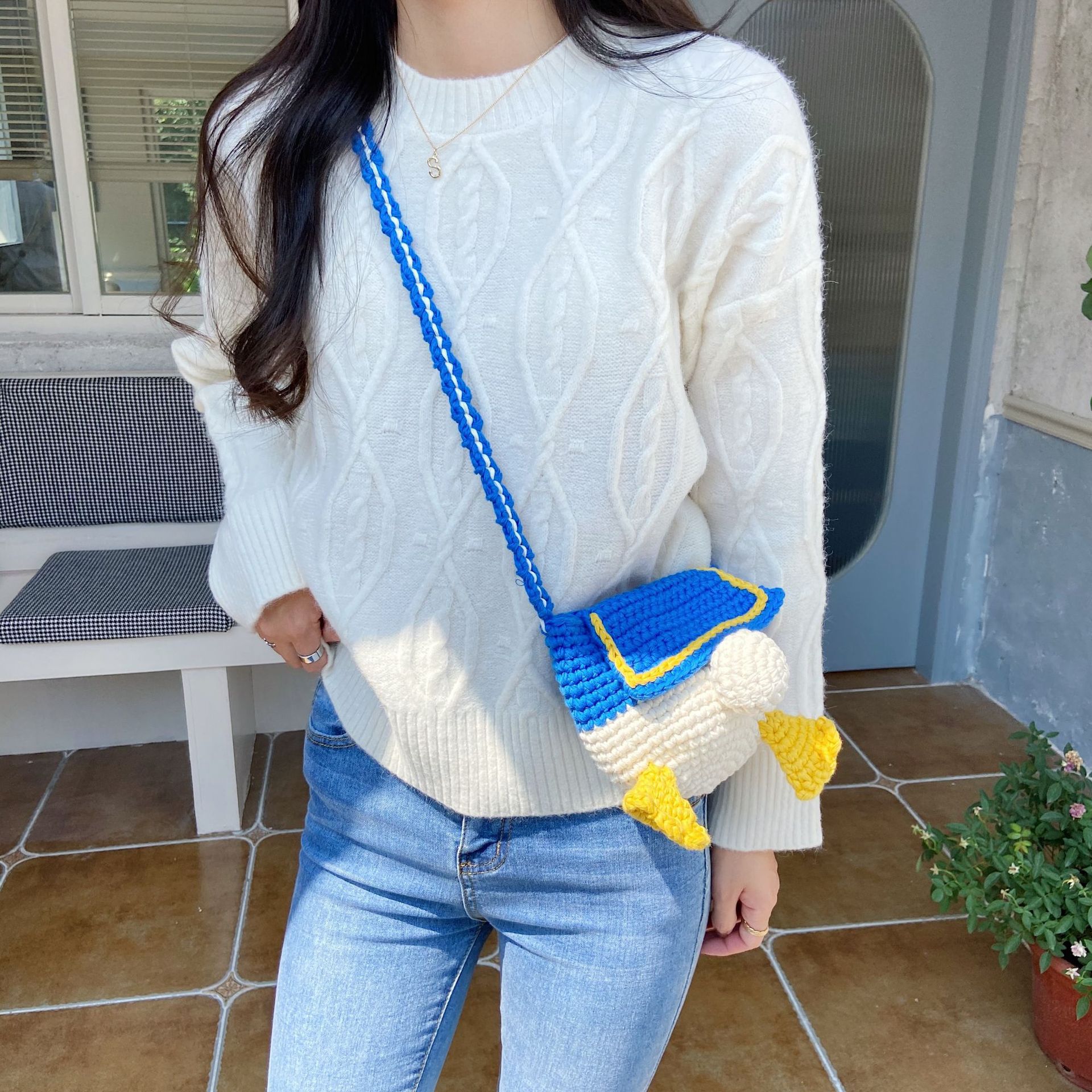 09201 hand-woven bag, hand-sewn cartoon cute duck bottom, versatile woolen single-shoulder crossbody, color-blocking bag Specification drawing