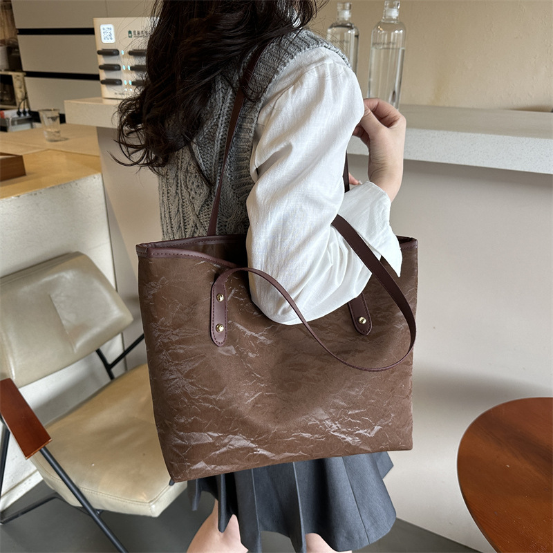 Simple commuting tote bag, large capacity, high-quality single-shoulder handbag, high appearance level, underarm bag, versatile tote bag details Picture