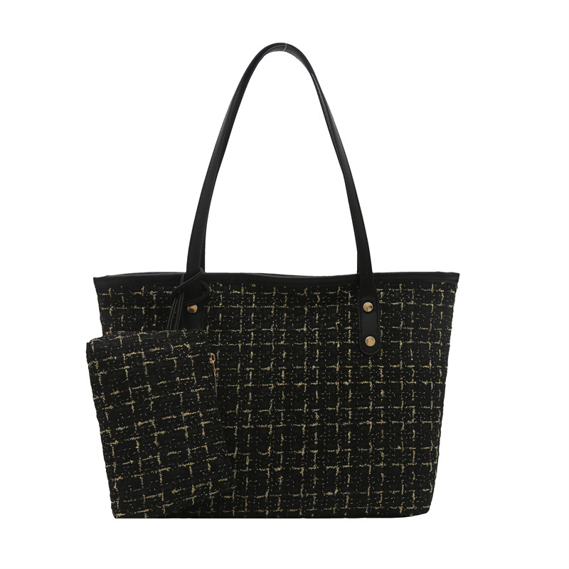 Spring simple commuting casual large bag 2025 New trendy chanel-style single-shoulder bag with large capacity tote bag Item Picture