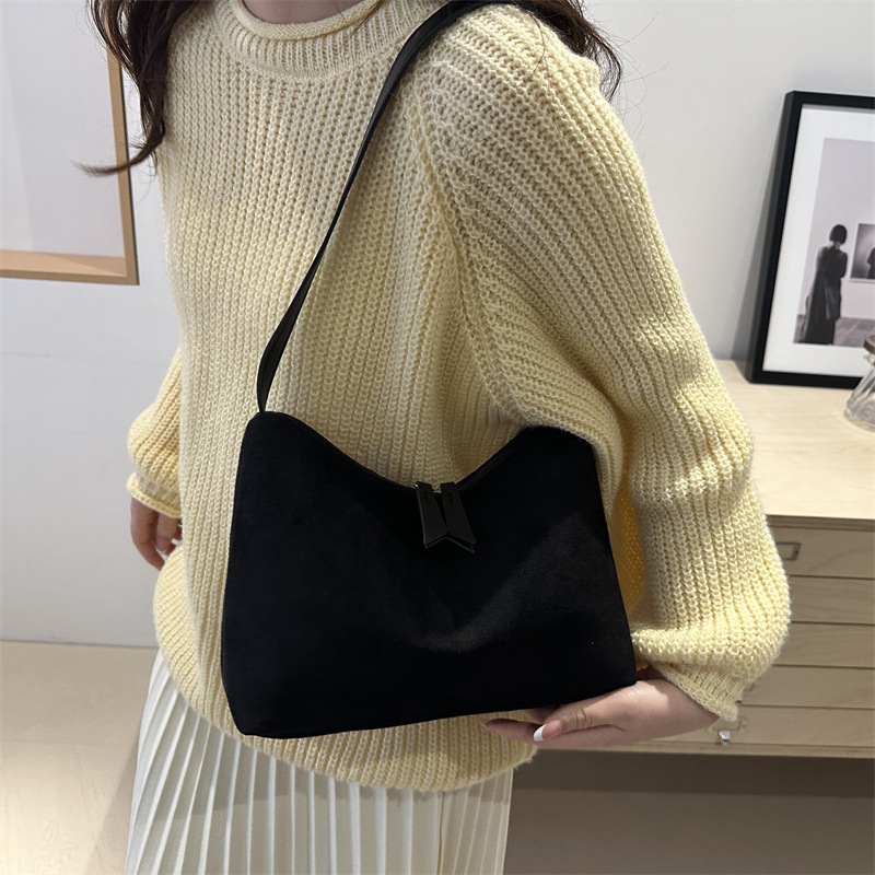 Underarm bag for women, large capacity, 2024 new winter niche design, high-end matte retro single-shoulder crossbody bag Specification drawing