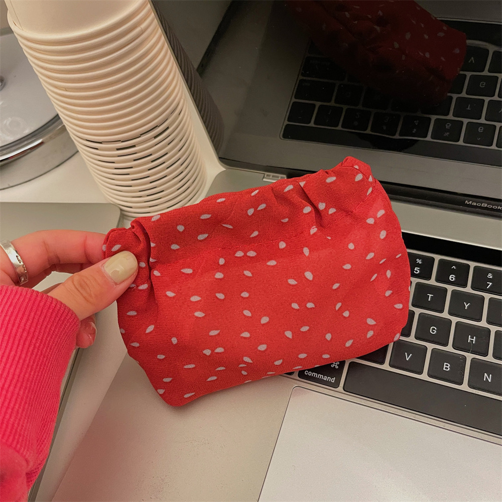 22191 ins small floral mouth gold bag, coin bag, mini makeup bag, key, miscellaneous storage, portable mouth red envelope Application Scenario