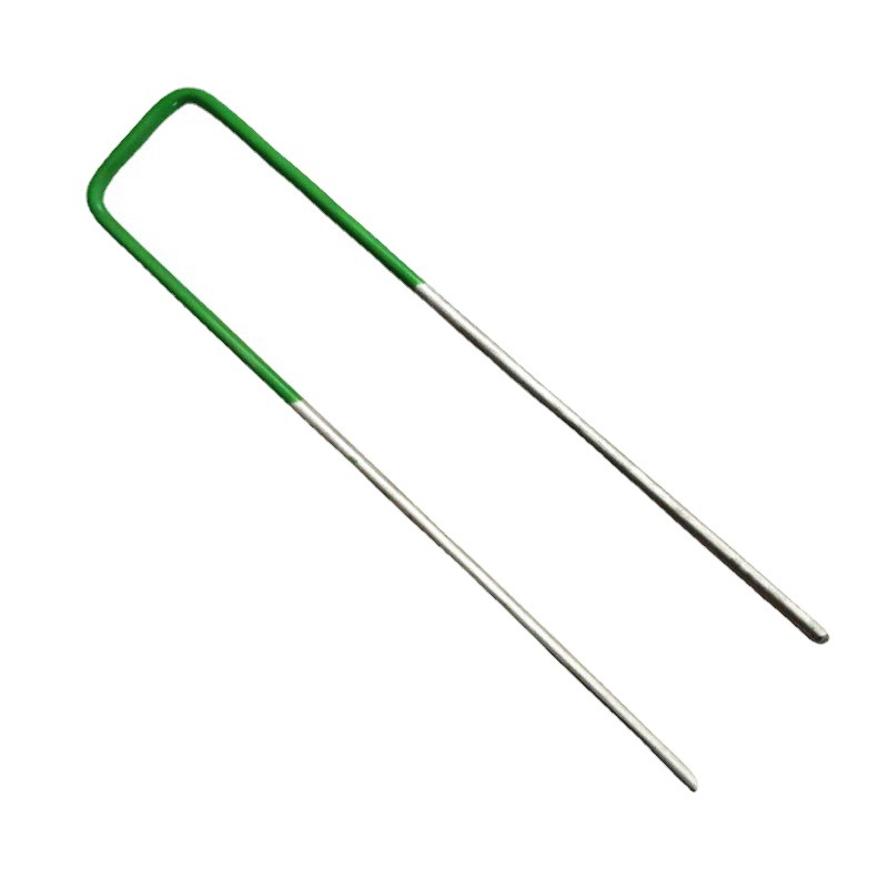 Dark green U-shaped turf nails for artificial turf fixation, turf pegs steel wire galvanized and baked paint 150, for export Item Picture