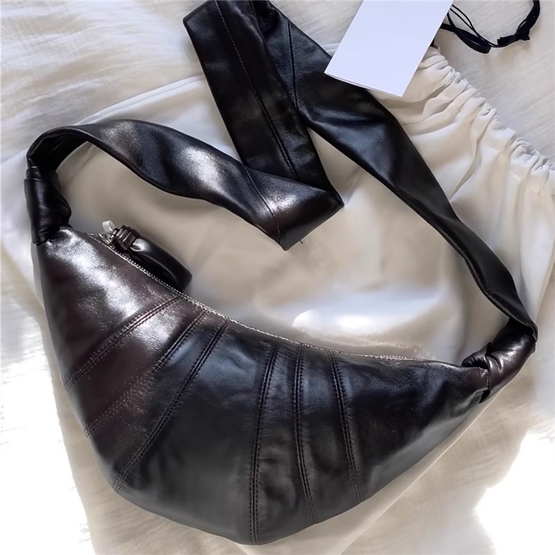 Leather croissants for women 2025 new style top layer sheepskin niche waist bag, single-shoulder crossbody bag, croissant bag, dumpling bag full figure