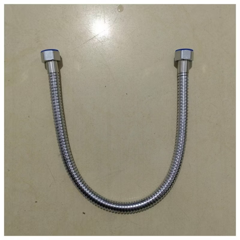Cross-border stainless steel gold shower hose, 50CM titanium gold encrypted shower tube, double-head cap, 60CM metal tube Application Scenario