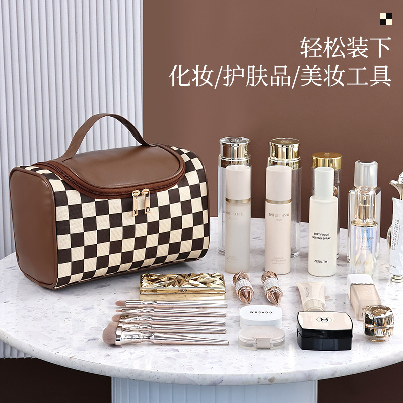 A large-capacity, high-end, waterproof, large-capacity storage bag with an ins style, a niche makeup bag Specification drawing