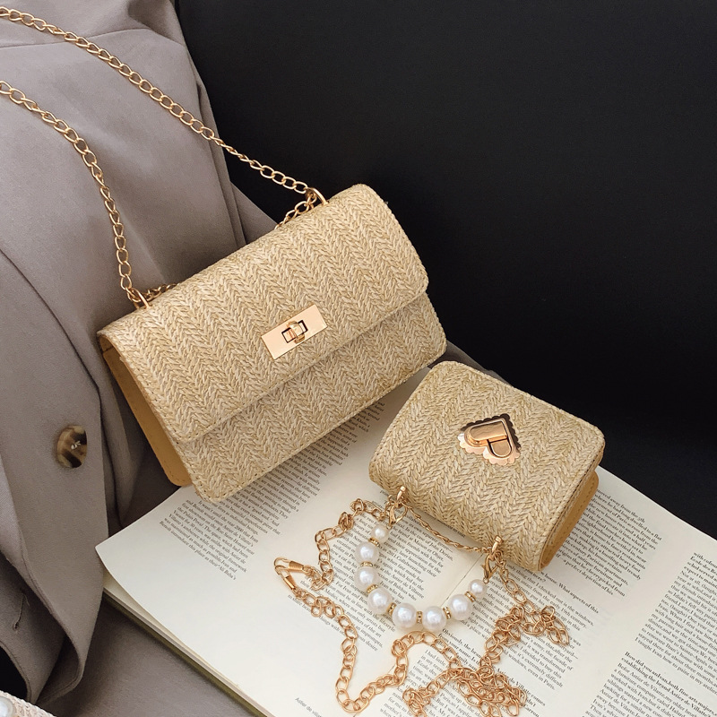 Bag 2025 Korean Version New straw-woven chain small square bag, single-shoulder crossbody bag, fashionable lock women's bag, large capacity bag full figure