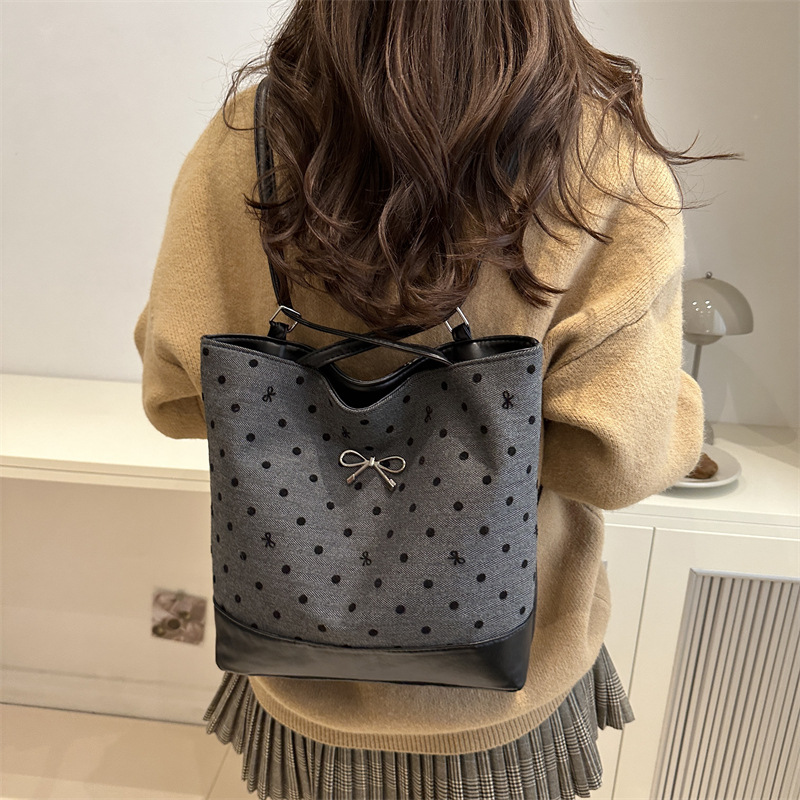 College-style canvas backpack for women, 2024 new trendy Korean tote bag, casual large-capacity single-shoulder crossbody bag full figure
