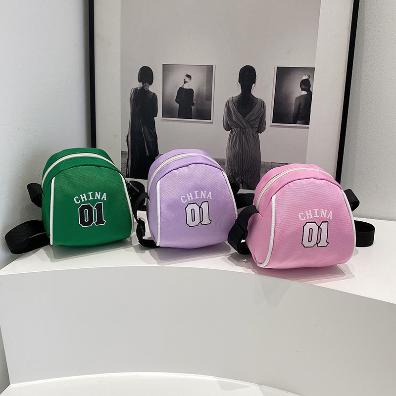New autumn and winter women's nylon fashionable single-shoulder bag, trendy and fashionable mobile phone shell bag, versatile and large-capacity crossbody bag full figure