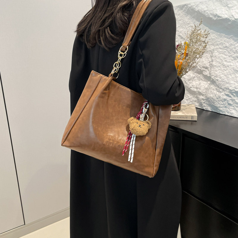 High-end quality handbag for women 2025 Spring new style, retro and versatile, large-capacity commuting single-shoulder crossbody women's bag details Picture