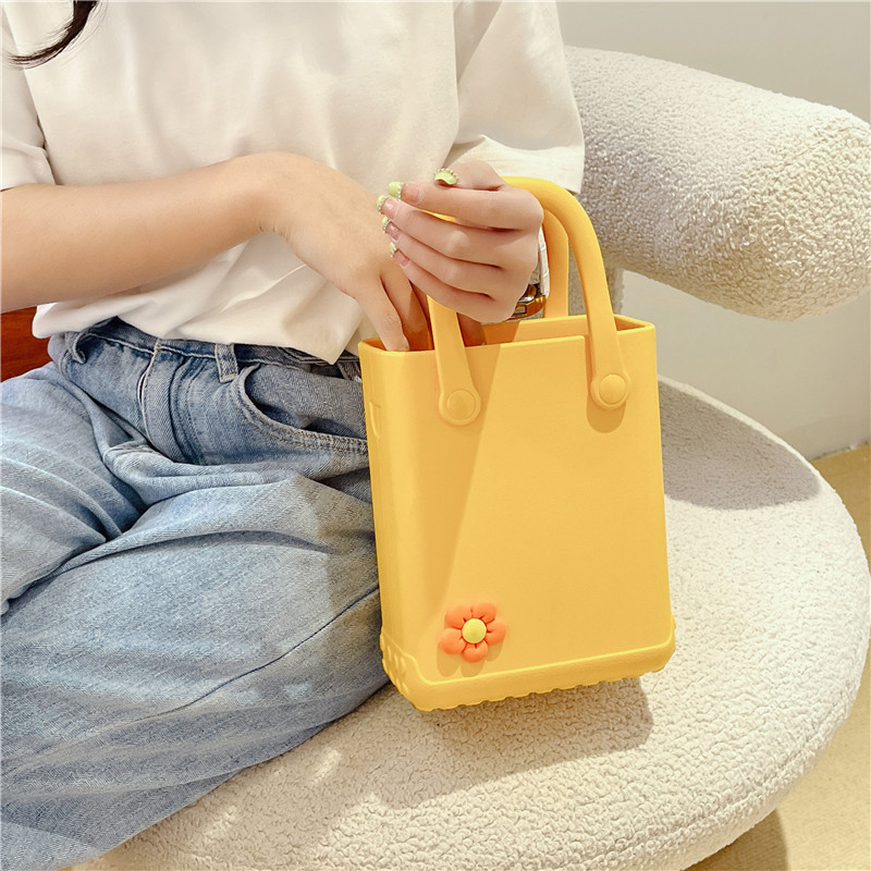 EVA's new jelly bag, DIY hole bag, cute flower accessories, summer beach vacation bag, simple hand-held women's bag Item Picture