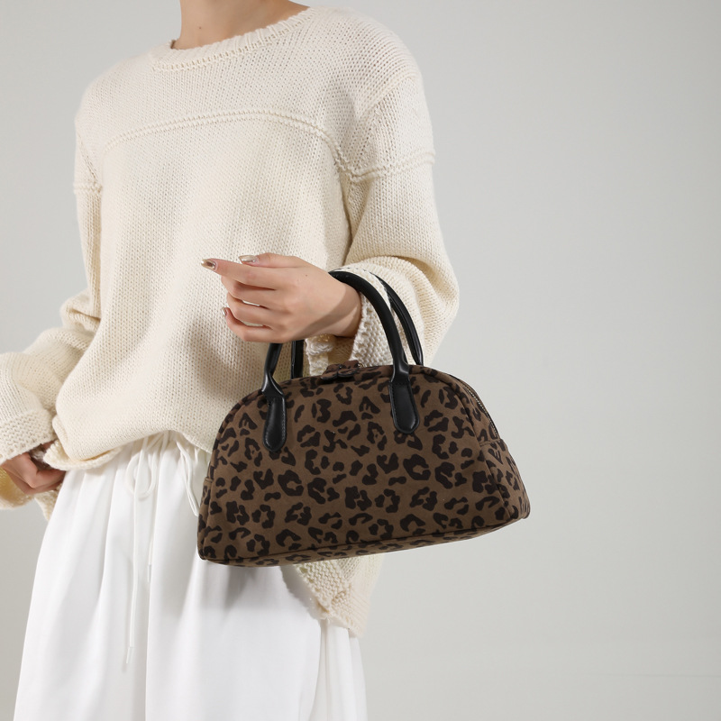Retro leopard print hand-held Boston bag 2024 new autumn and winter single-shoulder handbag for women, a high-end crossbody bag Specification drawing