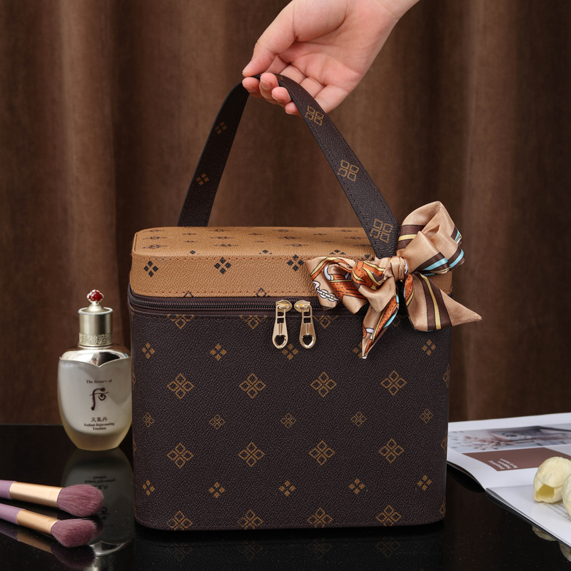 Large-capacity women's cosmetics storage box in ins style, double-layer large portable, multi-functional and simple wholesale details Picture