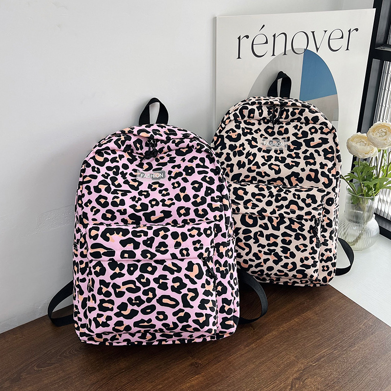 Leopard print casual bag, Japanese style soft girl, school-like large backpack, stylish and versatile, commuting single-shoulder crossbody bag Application Scenario