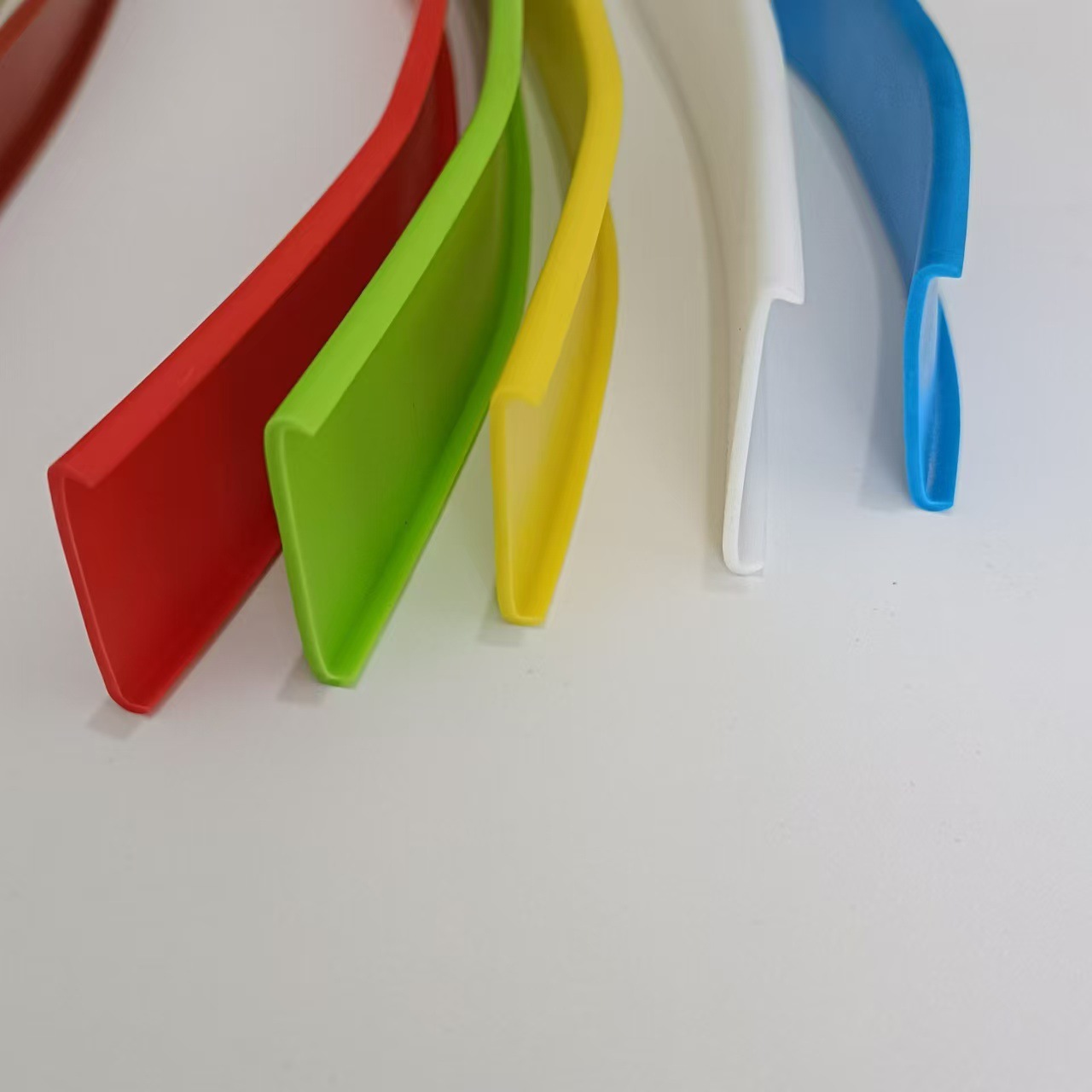 Home furniture, kitchen cabinets, tables and chairs self-adhesive U-shaped edge collision sealing color decorative sealing strip manufacturer full figure