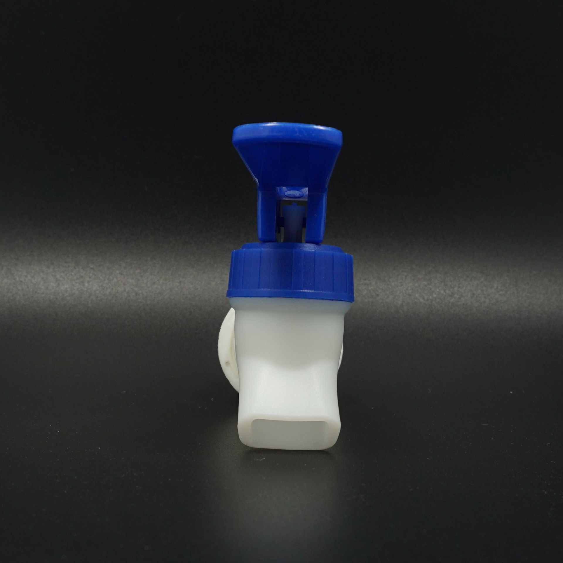 Press-type water dispenser, glass ice bucket, juice bottle or can, faucet, water storage tank, water valve, mineral water bucket faucet Item Picture
