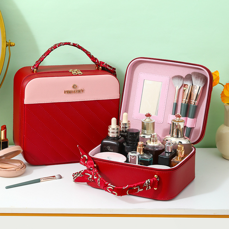 Macaron two-color spliced hand-held makeup case, makeup bag, high appearance level storage bag, makeup bag portable souvenir Specification drawing