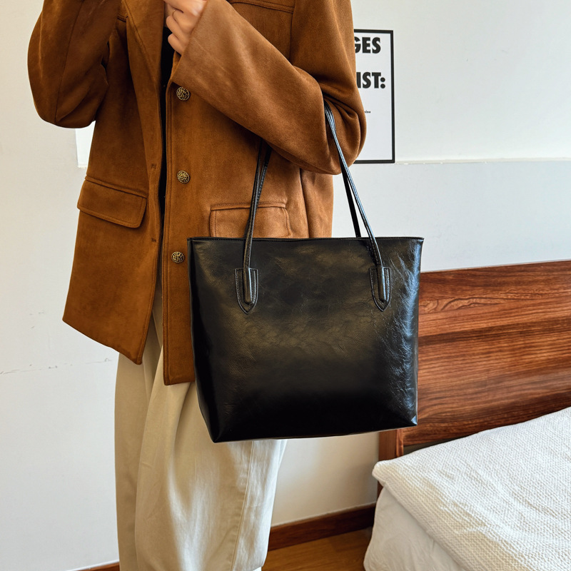 Korean style large-capacity handbag for women 2024 new trendy retro single-shoulder tote bag for work and commuting Specification drawing