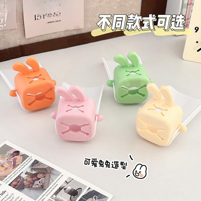 Cute faucet extender, bathroom, washbasin, kitchen, splash-proof water extension wonder, water outlet sleeve Application Scenario