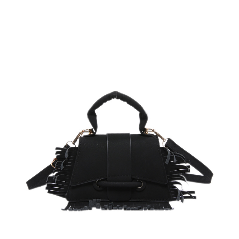 The new retro and stylish hand-held fringed bag for the autumn of 2024 features a niche design and a fashionable commuting crossbody small square bag Item Picture