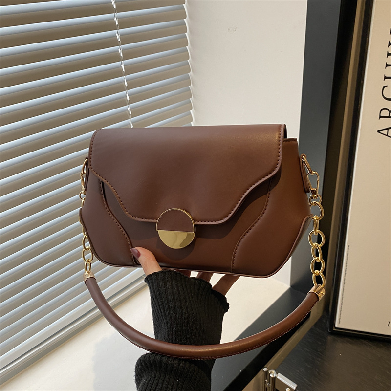 Cross-border high-end women's bag 2024 new style, patchwork underarm chain bag, Korean version hand-held shoulder crossbody bag full figure