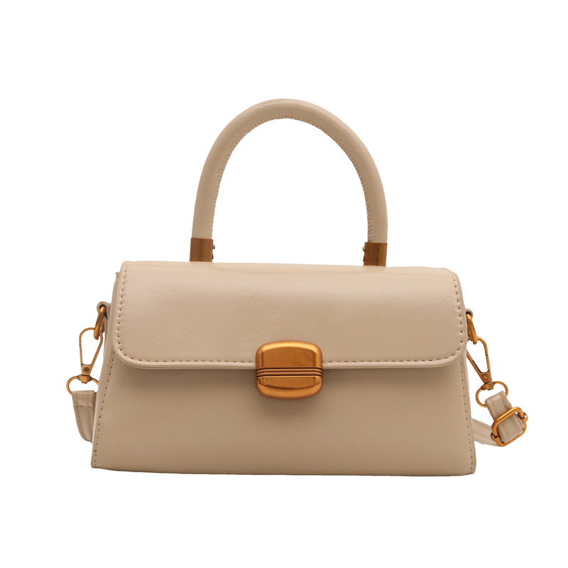 This high-end retro handbag is a new commuting trend for women. It's a casual and versatile crossbody small square bag Item Picture