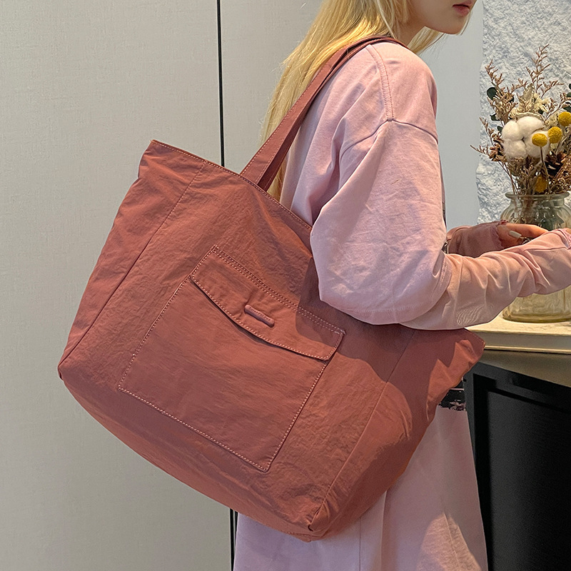 Colorful Fox Korean style simple solid color large-capacity commuter laid-back tote bag Student casual single-shoulder bag details Picture