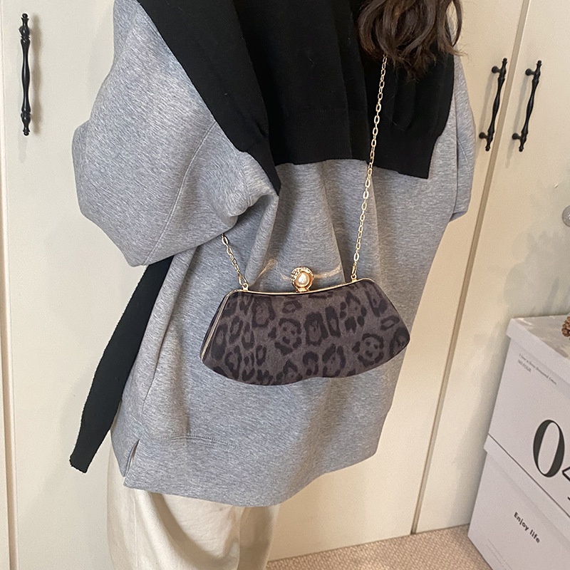 Retro leopard print handbag for women, 2024 new style ladies' evening bag, commuting fashion, versatile, single-shoulder crossbody bag for women Specification drawing