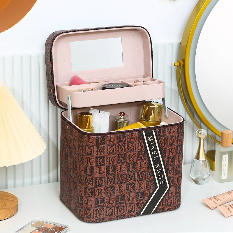 Retro and fashionable letter makeup bag, new multi-layer large-capacity makeup box, portable travel cosmetics storage, cross-border Application Scenario