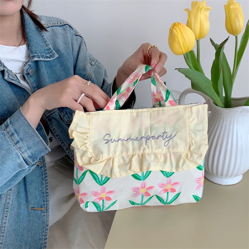 3391 New sweet ruffled bento canvas bag, fresh embroidered handbag, student handbag for spring outing details Picture
