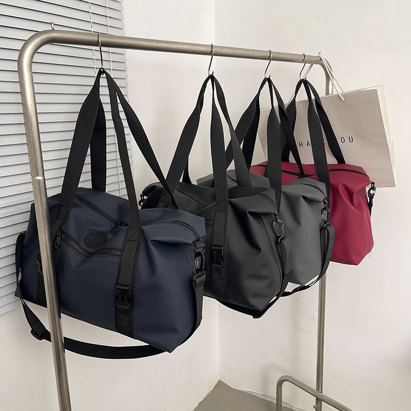 New Winter 2024 hand-held waterproof bag, large-capacity travel sports backpack, single-shoulder crossbody bag Application Scenario