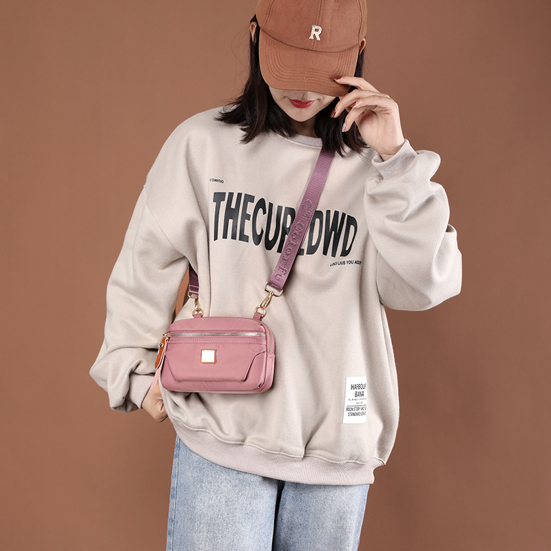 Colorful Fox's new mini crossbody bag for women, Korean-style trendy multi-layered phone bag, single-shoulder bag and chest bag details Picture