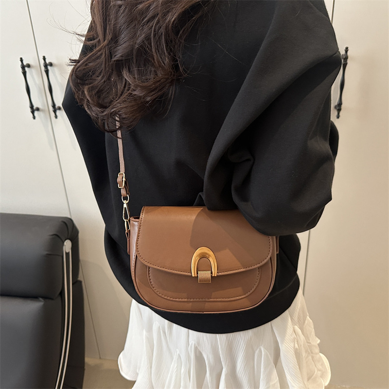 Fashionable and casual saddle bag for women, Spring 2025 new retro, simple and artistic single-shoulder bag, stylish and trendy women's bag Specification drawing